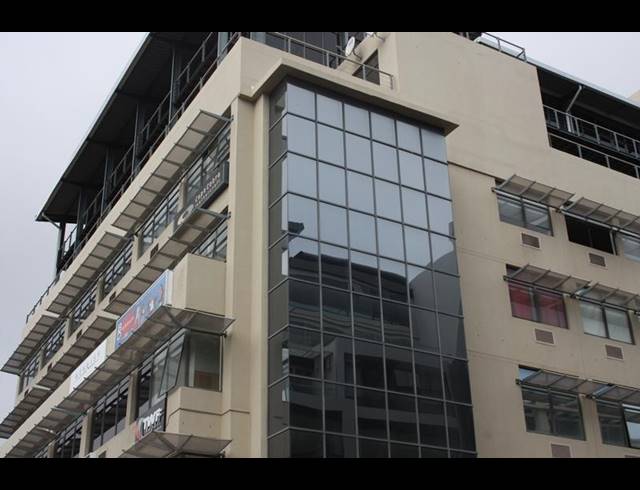 80M² OFFICE TO LET IN GREEN POINT